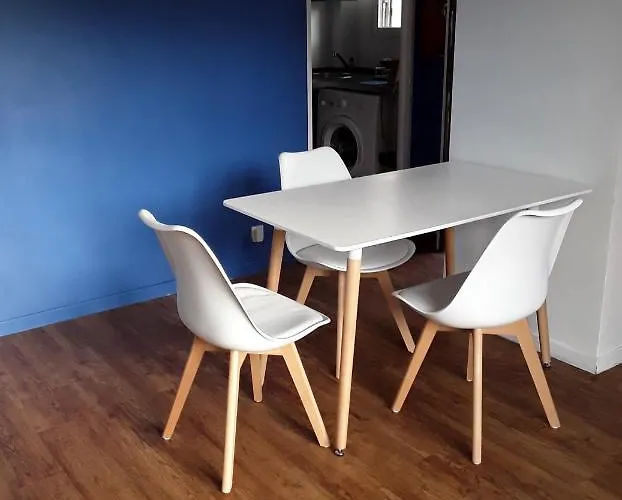 Le Manoir Du Mont Canisy Piscine & Tennis *